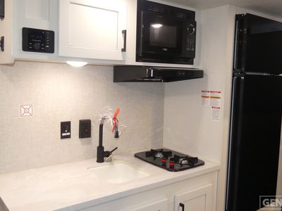 2024 Jayco Jay Flight SLX - Photo 11