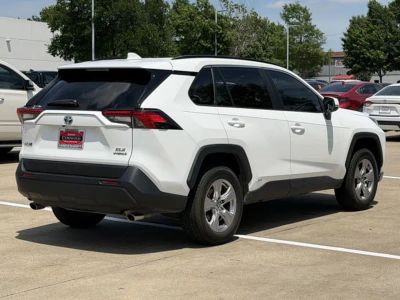 2022 Toyota RAV4 Hybrid - Photo 4