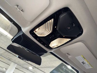 2026 BMW X7 — photo 32 view