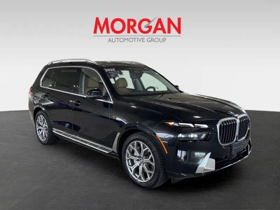 2026 BMW X7 — side profile view