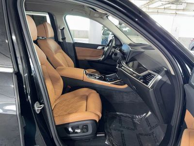 2026 BMW X7 — photo 10 view