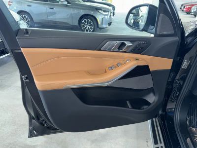 2026 BMW X7 — photo 18 view