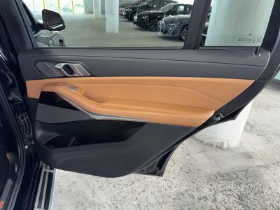 2026 BMW X7 — photo 11 view