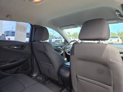 2021 Chevrolet Malibu - Photo 12