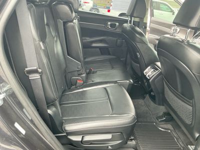 2025 Kia Sorento — photo 19 view