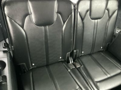 2025 Kia Sorento — photo 18 view