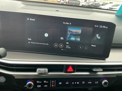 2025 Kia Sorento — photo 11 view