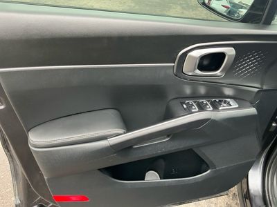 2025 Kia Sorento — photo 15 view