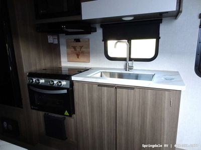 2025 Venture RV Sonic - Photo 8