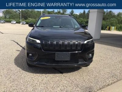 2023 Jeep Cherokee — rear three-quarter view