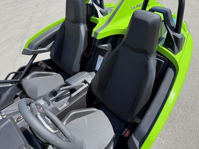 2025 Polaris Slingshot Slingshot SL AutoDrive Liquid Lime - Photo 11