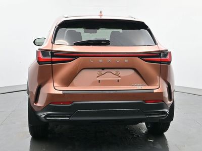 2026 Lexus NX HYBRID - Photo 4