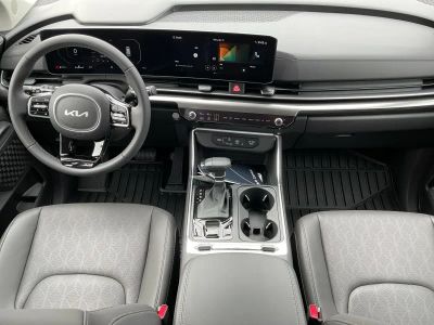 2026 Kia Carnival — photo 12 view