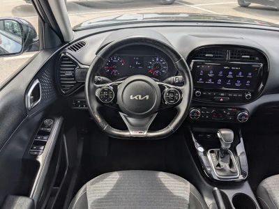 2022 Kia Soul — photo 16 view