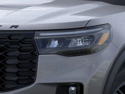 2026 Ford Explorer — photo 18 view