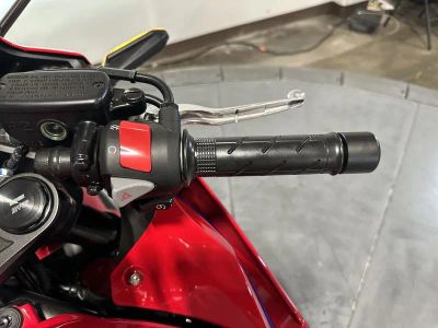 2025 Honda CBR500R - Photo 12