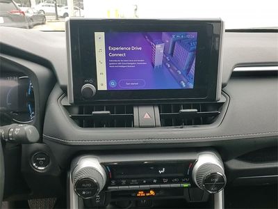 2025 Toyota RAV4 Hybrid - Photo 17