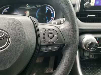 2025 Toyota RAV4 Hybrid - Photo 15