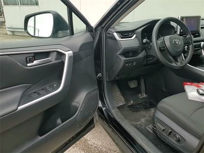 2025 Toyota RAV4 Hybrid - Photo 10