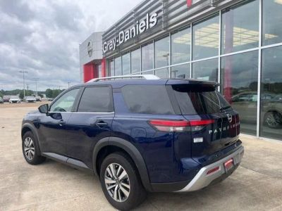 2025 Nissan Pathfinder - Photo 2