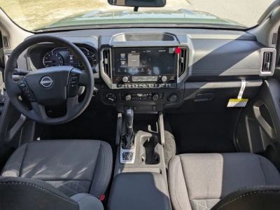 2026 Nissan Frontier — photo 14 view