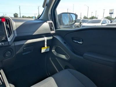 2026 Nissan Frontier — photo 16 view