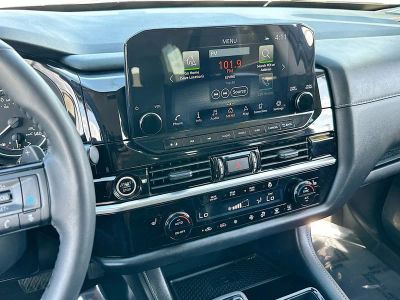 2023 Nissan Pathfinder — photo 15 view