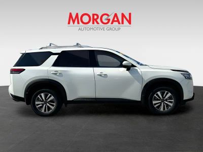 2023 Nissan Pathfinder — photo 8 view