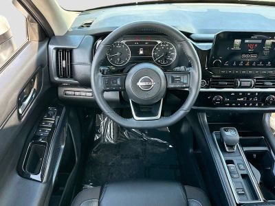 2023 Nissan Pathfinder — photo 22 view