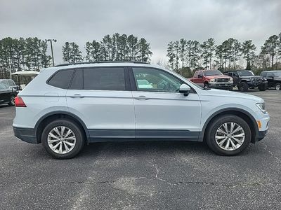 2018 Volkswagen Tiguan — photo 7 view
