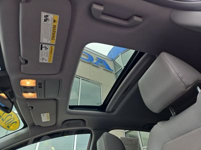 2022 Honda CR-V Hybrid Touring - Photo 24