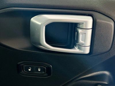 2024 Jeep Wrangler — photo 27 view