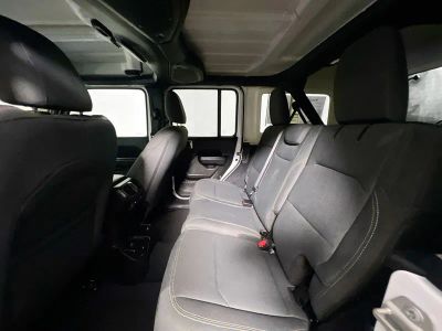 2024 Jeep Wrangler — photo 24 view