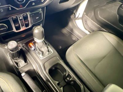 2024 Jeep Wrangler — photo 21 view