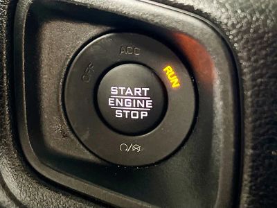 2024 Jeep Wrangler — photo 19 view