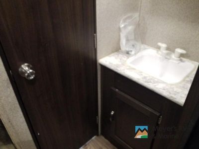 2018 Keystone RV Summerland - Photo 9