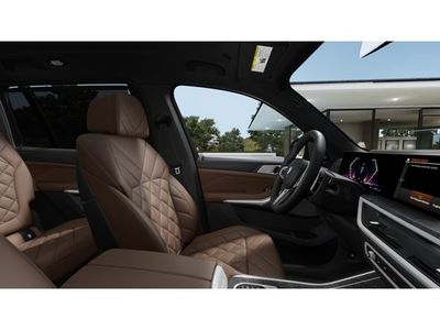 2026 BMW X7 xDrive40i — photo 9 view