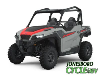 2025 Polaris® General 1000 Sport — front three-quarter view