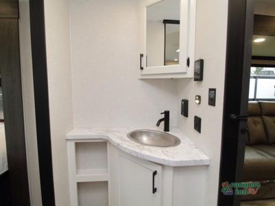 2027 Venture RV Campbound Platinum - Photo 26