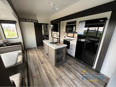 2025 Forest River Cherokee Arctic Wolf Suite - Photo 8