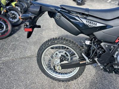 2026 Yamaha WR125R - Photo 11