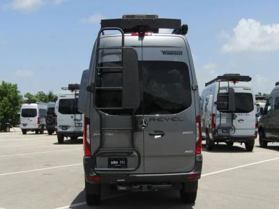 2025 Winnebago REVEL - Photo 19