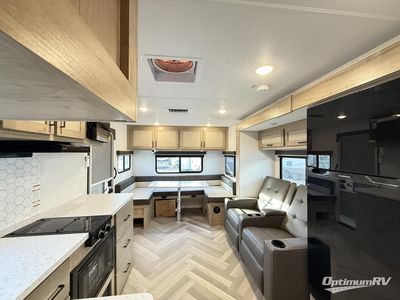 2025 Ember RV E-Series - Photo 13