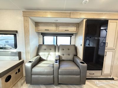 2025 Ember RV E-Series - Photo 6