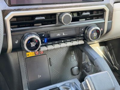 2024 Toyota Tacoma - Photo 32