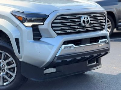 2024 Toyota Tacoma - Photo 6