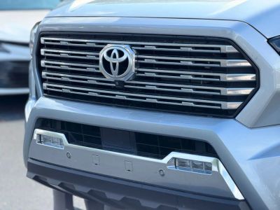 2024 Toyota Tacoma - Photo 9