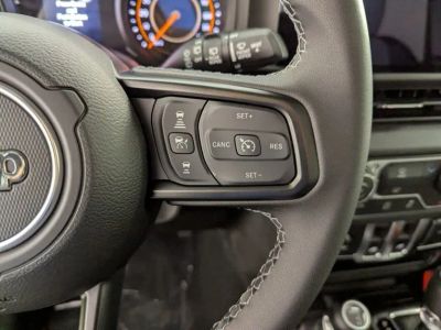 2026 Jeep Wrangler — photo 17 view