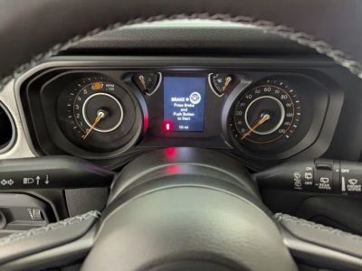 2026 Jeep Wrangler — photo 18 view
