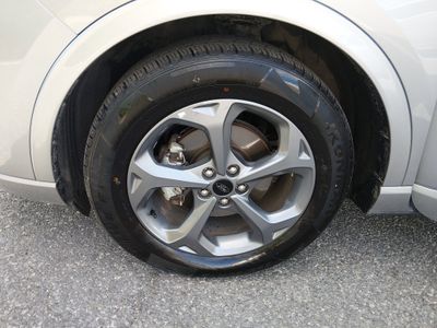 2024 Ford Escape — photo 10 view